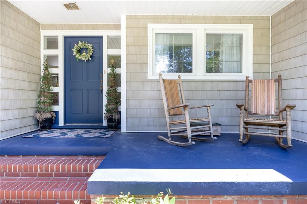 Photo of 159 Circle Drive, Thomasville, NC 27360 (MLS # 1225056)
