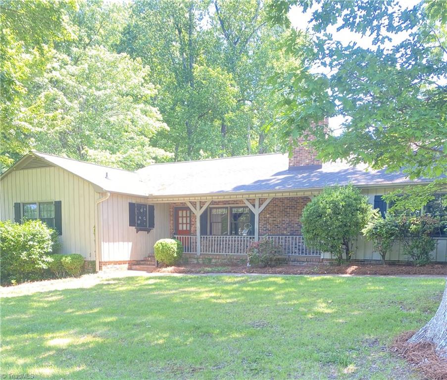 1229 Woodbrook Drive, Kernersville, North Carolina image 2