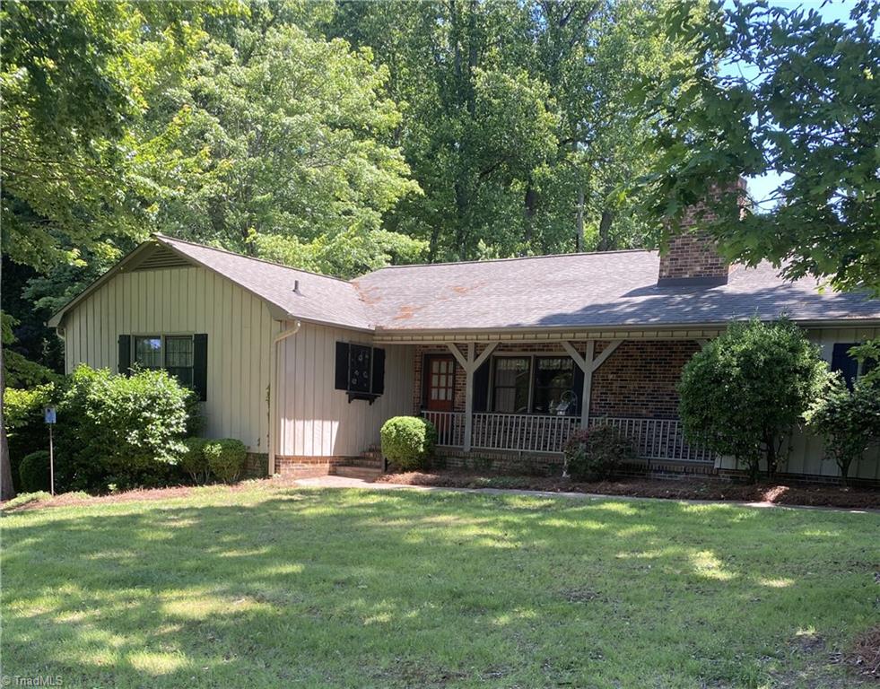 1229 Woodbrook Drive, Kernersville, North Carolina image 1