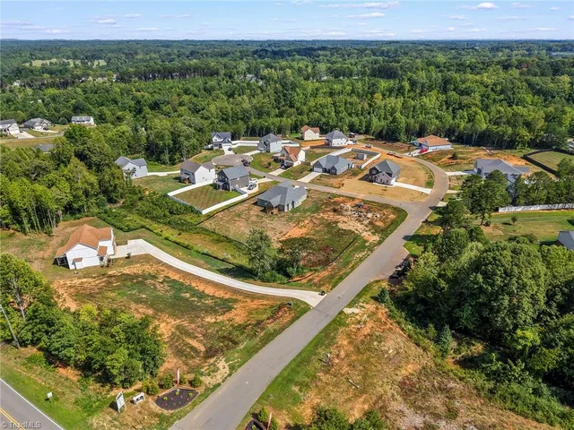 206 Timber Hill Court, photo 4 of 42