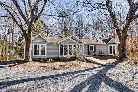 4323 Little Beane Store Road Ramseur NC 27316