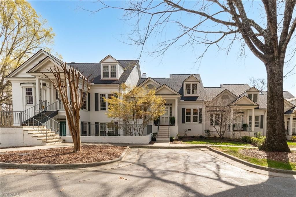 Photo of 130 Sunset Circle #104, Greensboro, NC 27408 (MLS # 1212403)