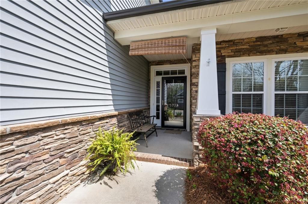 5733 Woodside Forest Trail