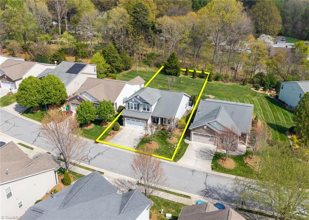 5733 Woodside Forest Trail