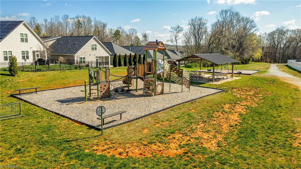 655 Dorchester Street, Clemmons, North Carolina image 28