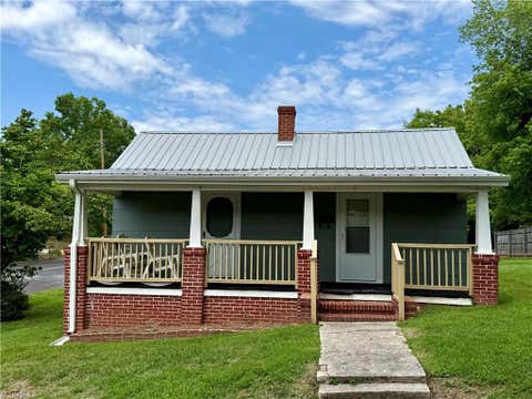Homes For Sale - 212 S 6th Avenue<br/> Rockingham County, Mayodan, NC 27027