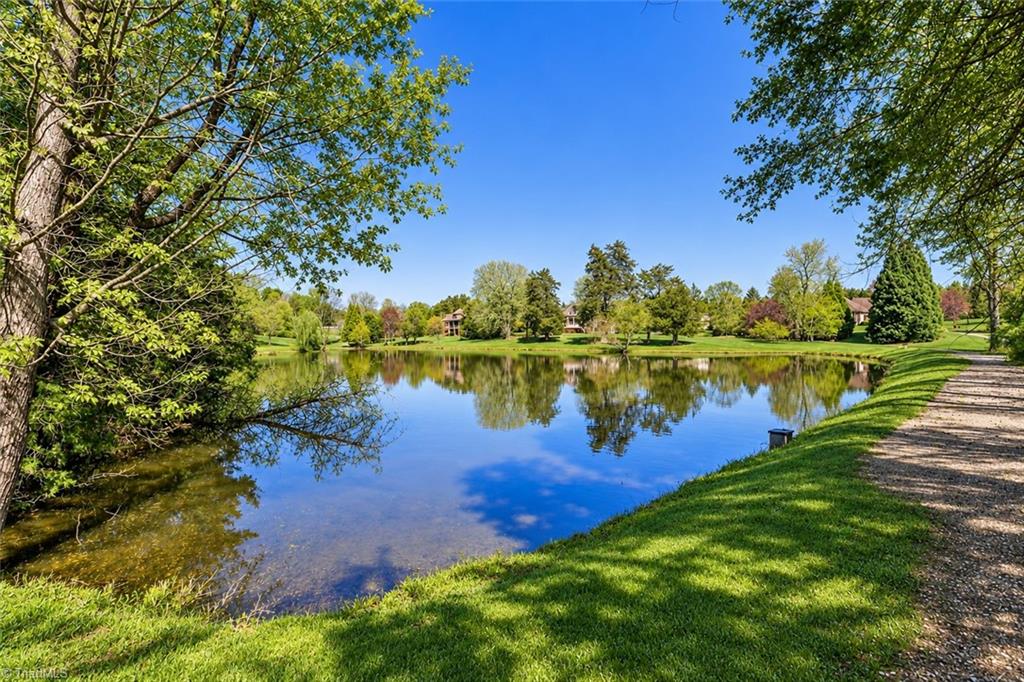 5787 Meadow Pond Court