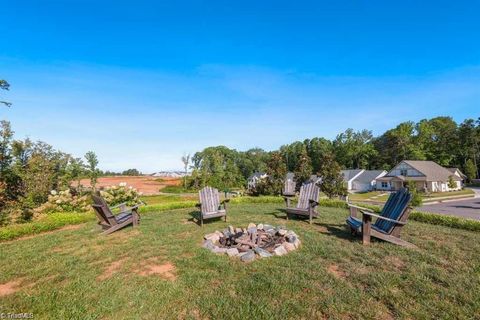 A home in Kernersville