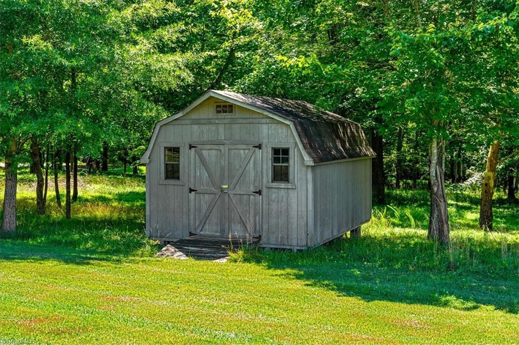 Stoneville, North Carolina 27048, United States, 3 Bedrooms Bedrooms, ,4 BathroomsBathrooms,Residential,Active,160846
