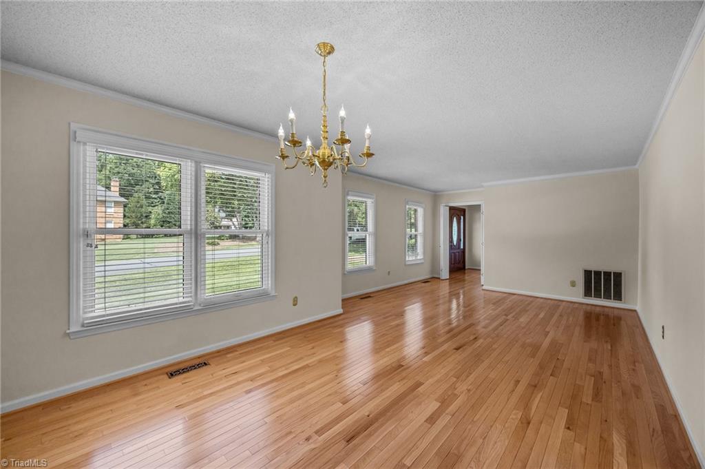 8016 Riverview Drive, Clemmons, North Carolina image 4
