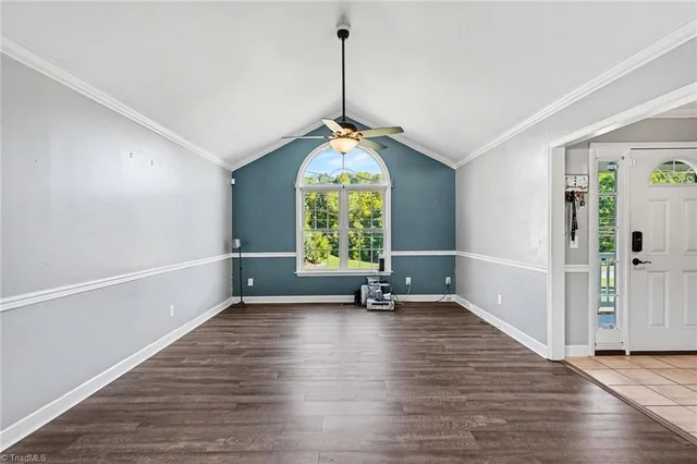 770 Old Castle Drive, photo 3 of 36