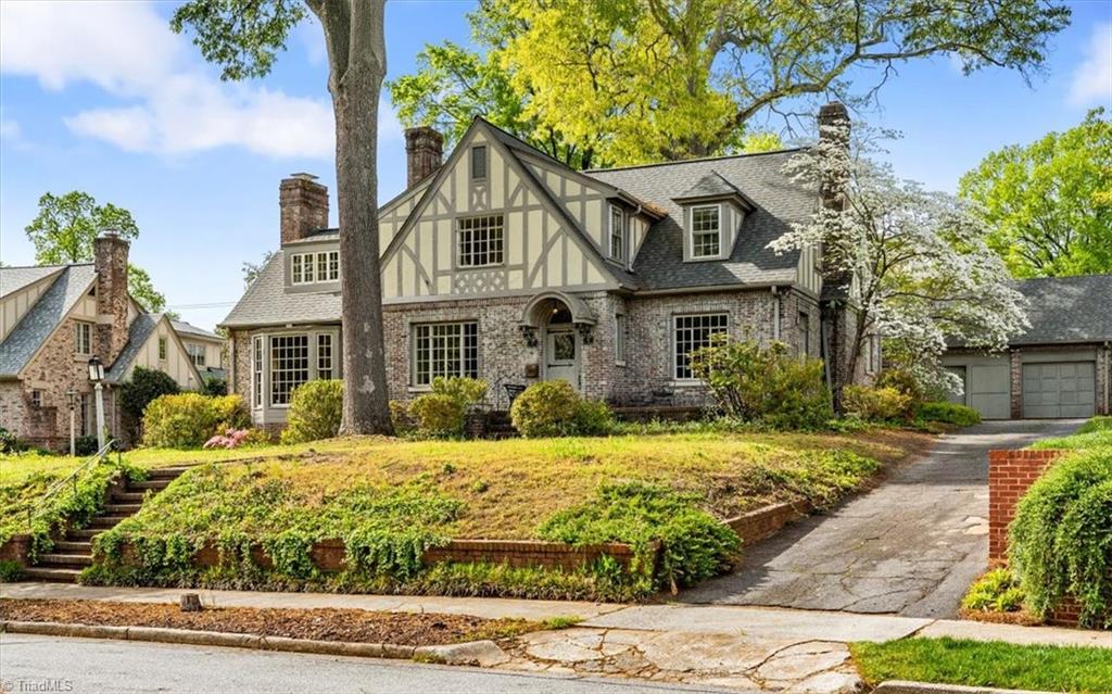 812 Dover Road