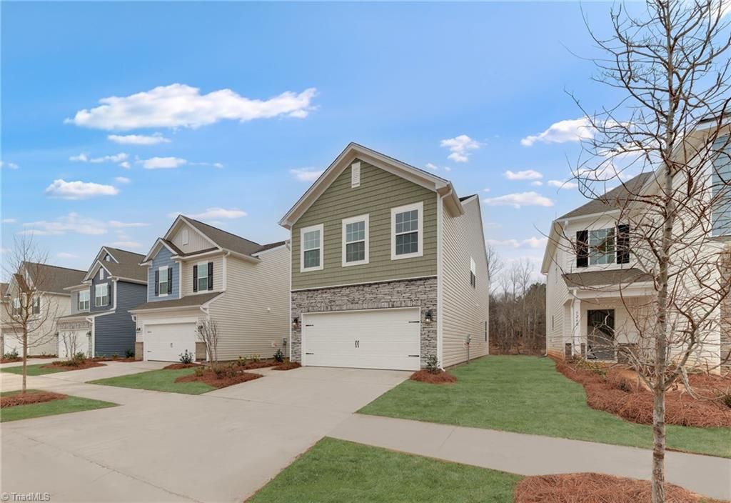 Photo of 5236 Amaryllis Way, Winston-Salem, NC 27104 (MLS # 1217507)