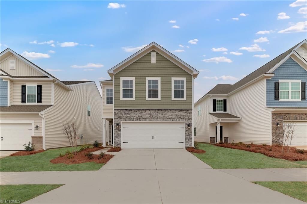 Photo of 5236 Amaryllis Way, Winston-Salem, NC 27104 (MLS # 1217507)