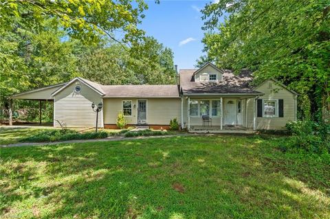 1267 Lewisville Vienna Road Lewisville NC 27023