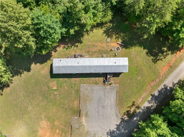 114 Echo Hollar Road, photo 3 of 17
