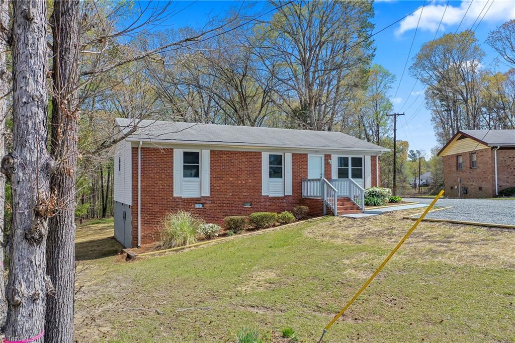 157 Spring Garden Circle, High Point, North Carolina image 3