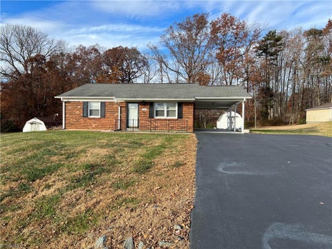 Photo for 205 Crestview Drive