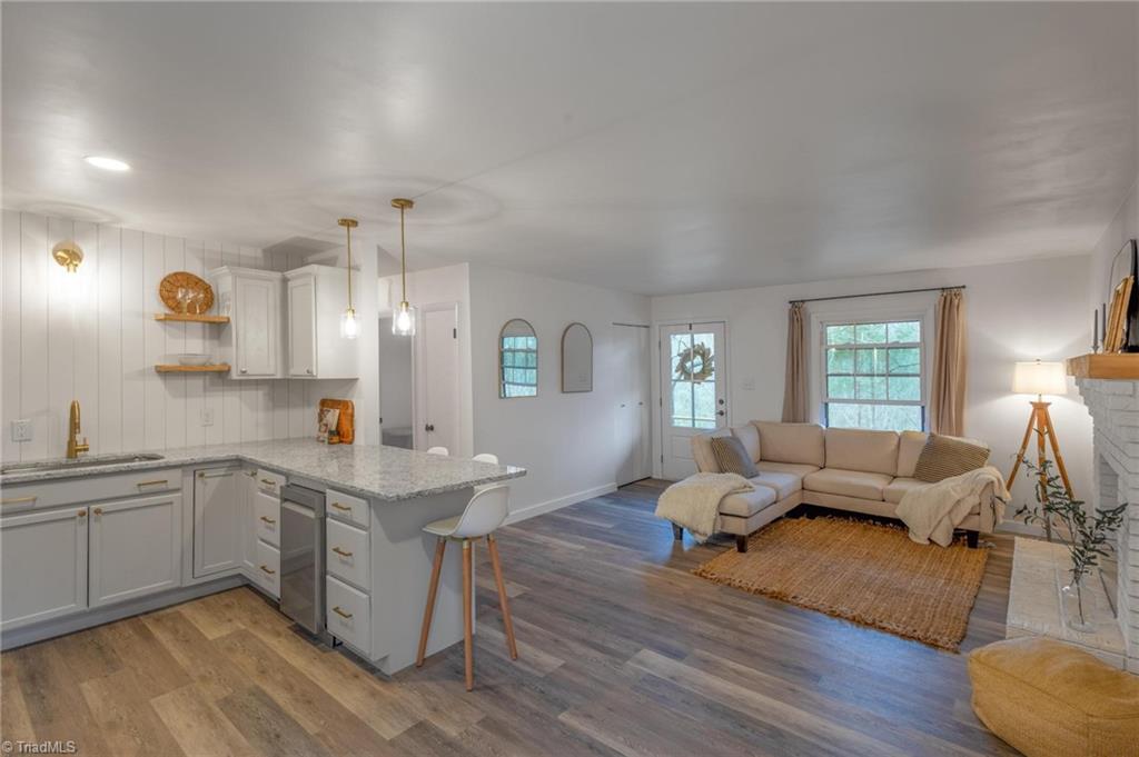 837 Chief Thomas Road, Harmony, North Carolina image 2