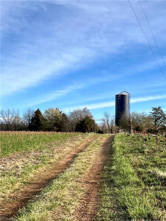 82ac Friendship Road, Statesville, North Carolina image 38