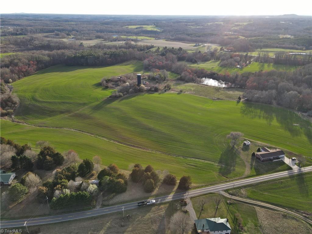 82ac Friendship Road, Statesville, North Carolina image 2