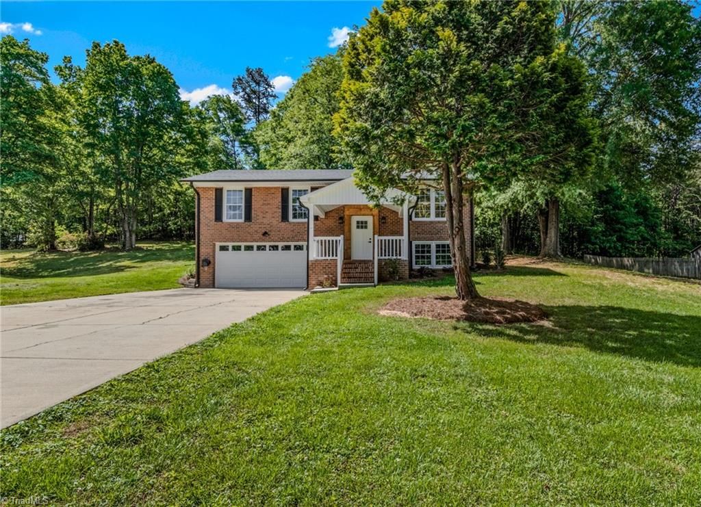 Photo of 117 Kingswood Place Drive, Walnut Cove, NC 27052 (MLS # 1218209)