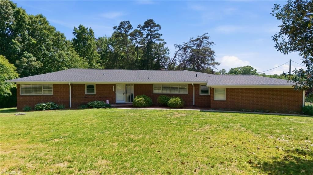 Photo of 12577 Old US Highway 52, Winston-Salem, NC 27107 (MLS # 1218827)