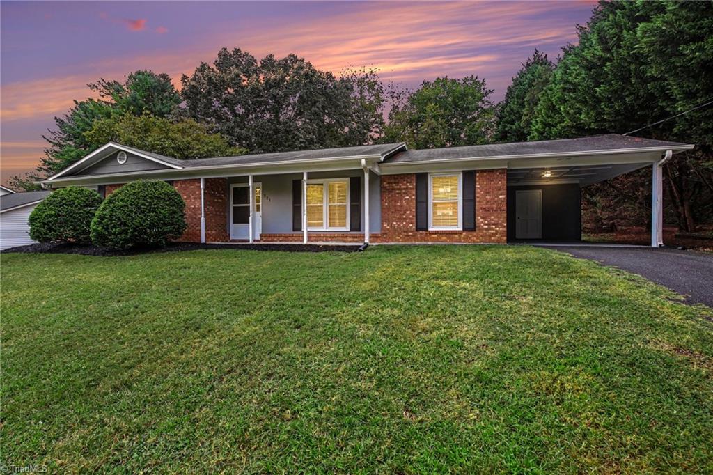 Photo of 809 Merriweather Drive, King, NC 27021 (MLS # 1236880)