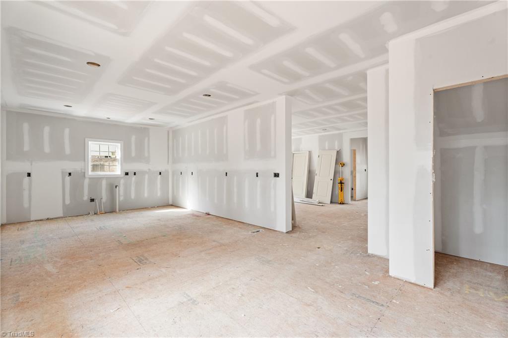 Pfafftown, North Carolina 27040, United States, 3 Bedrooms Bedrooms, ,3 BathroomsBathrooms,Residential,Active,228297