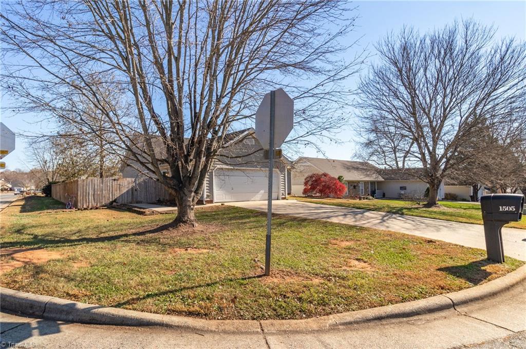 1505 Fiddlers Knoll Drive