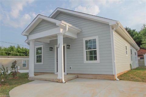 A home in Kernersville