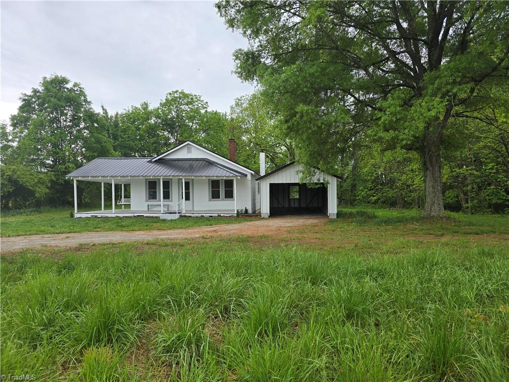 2408 Wyo Road, Yadkinville, North Carolina image 4