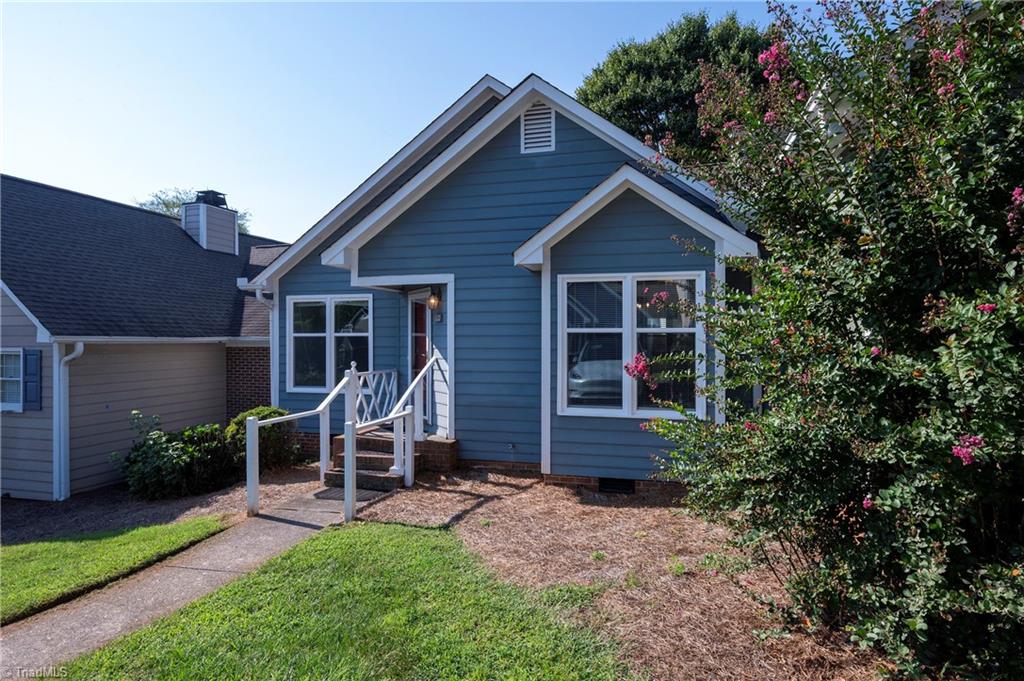 Photo of 2716 Sawgrass Court, Winston-Salem, NC 27103 (MLS # 1237003)