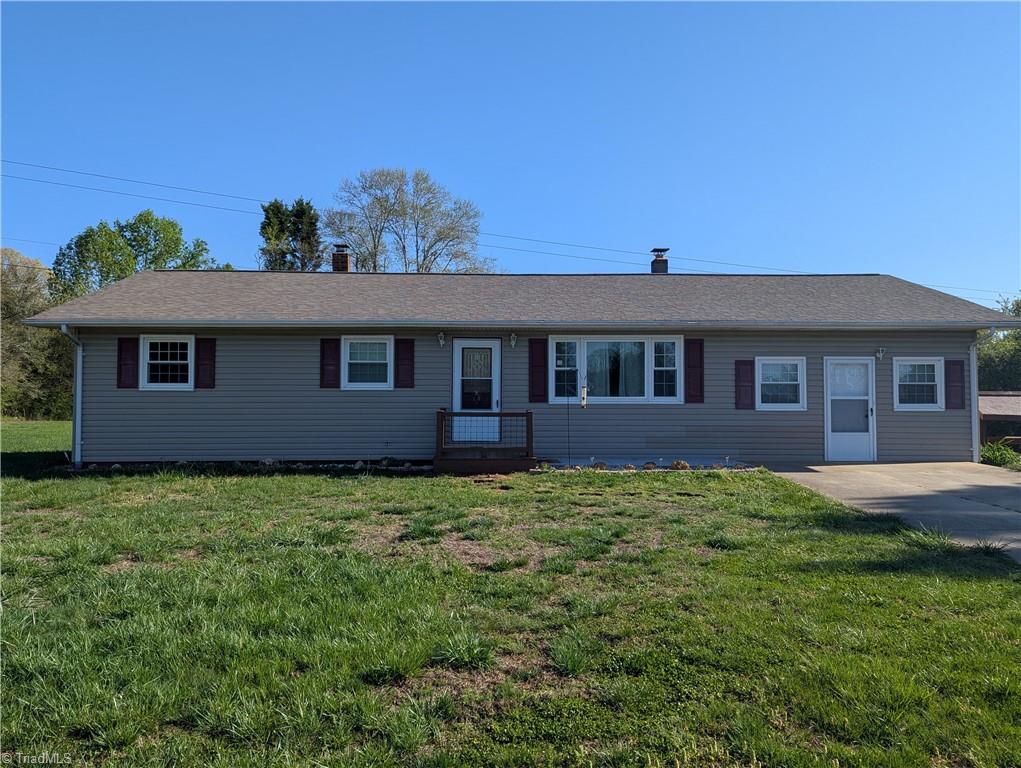 585 Rock Creek Ch Road, North Wilkesboro, North Carolina image 1