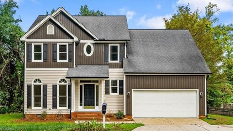Photo of 4538 Brandt Ridge Drive, Greensboro, NC 27410 (MLS # 1197429)