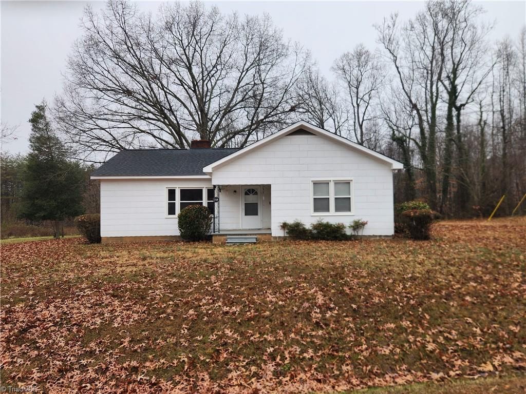 Photo of 254 Landreth Road, Madison, NC 27025 (MLS # 1203849)