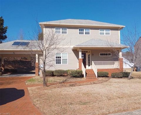 Homes For Sale - 502 Old Treybrooke Drive<br/> Greensboro, NC 27406