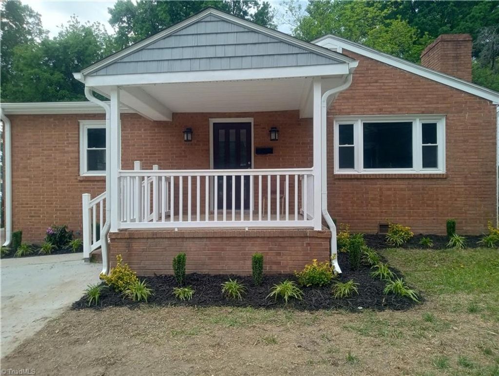 Photo of 1008 E Side Drive, Greensboro, NC 27406 (MLS # 1218959)