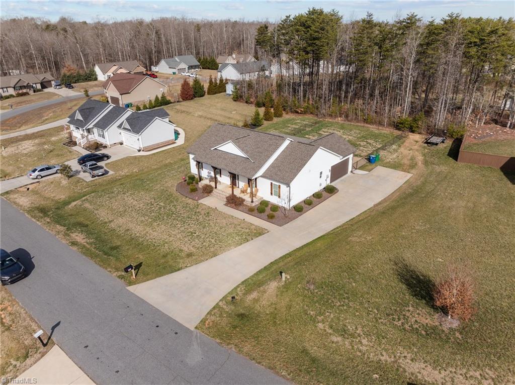 384 Twin Creeks Drive, Stokesdale, North Carolina image 27