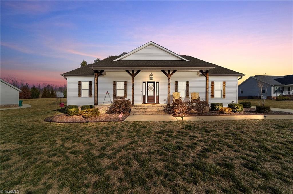 384 Twin Creeks Drive, Stokesdale, North Carolina image 1