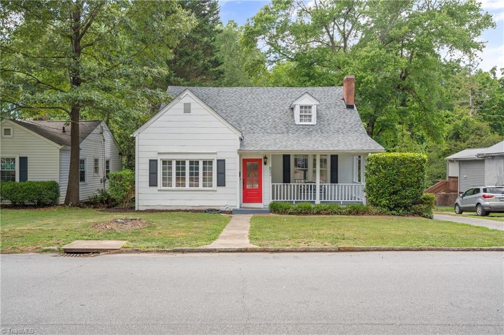 Photo of 832 Knollwood Street, Winston-Salem, NC 27103 (MLS # 1225518)
