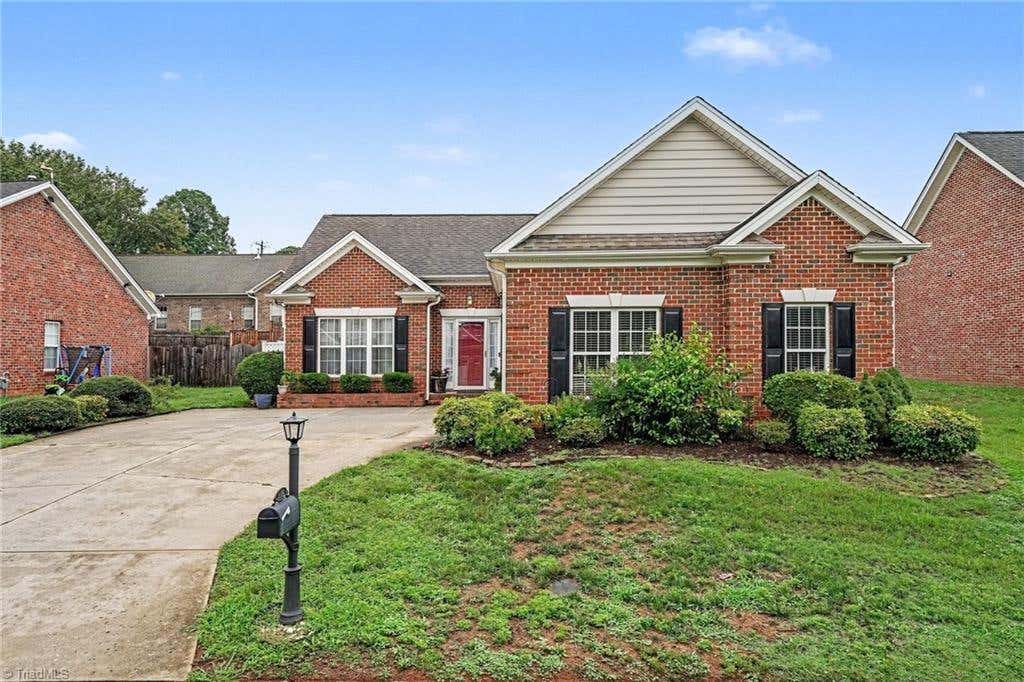 Photo of 115 Stillmere Court, Winston-Salem, NC 27101 (MLS # 1230061)