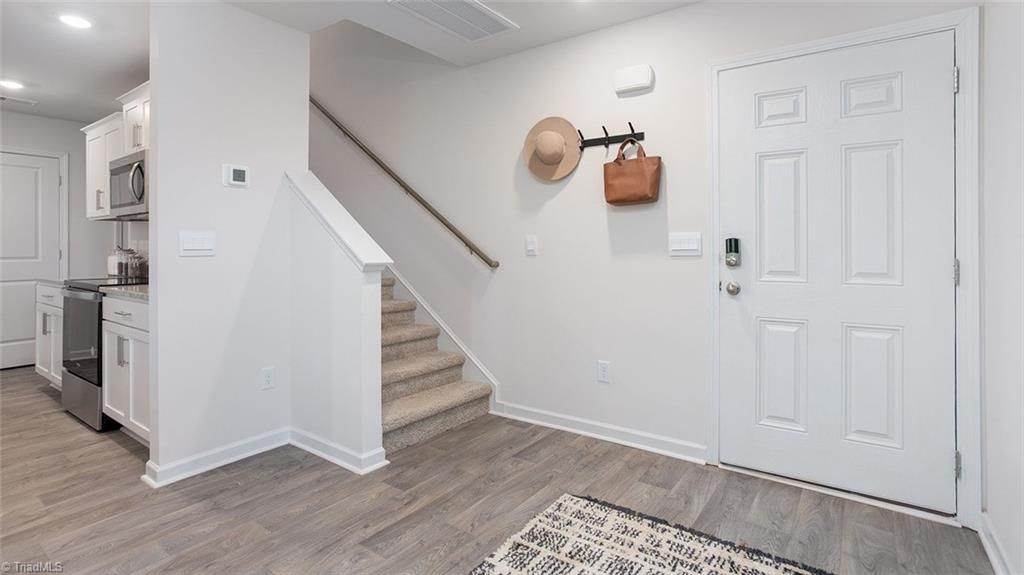 Photo of 122 Linden Drive, Thomasville, NC 27360 (MLS # 1208395)