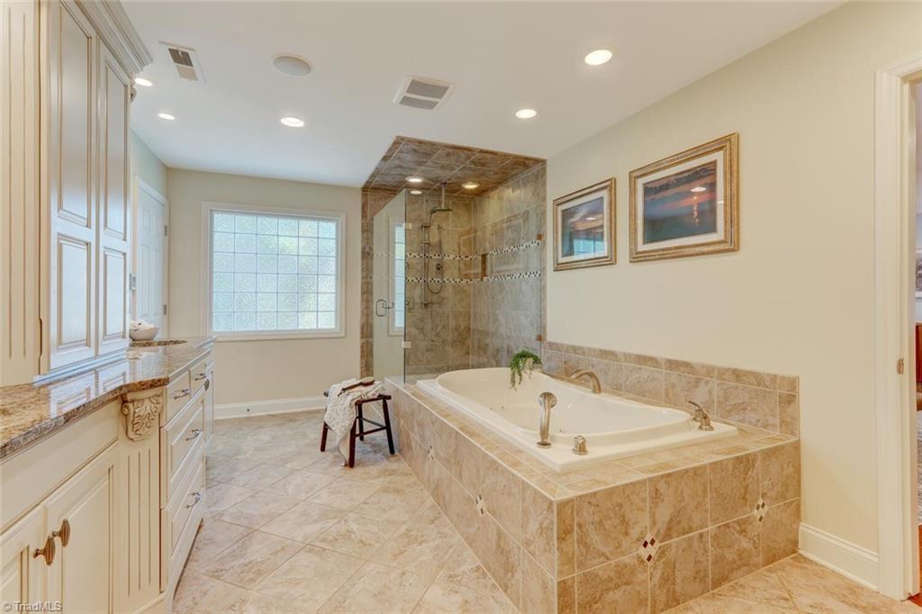 2307 Danbury Road, Greensboro, North Carolina image 28