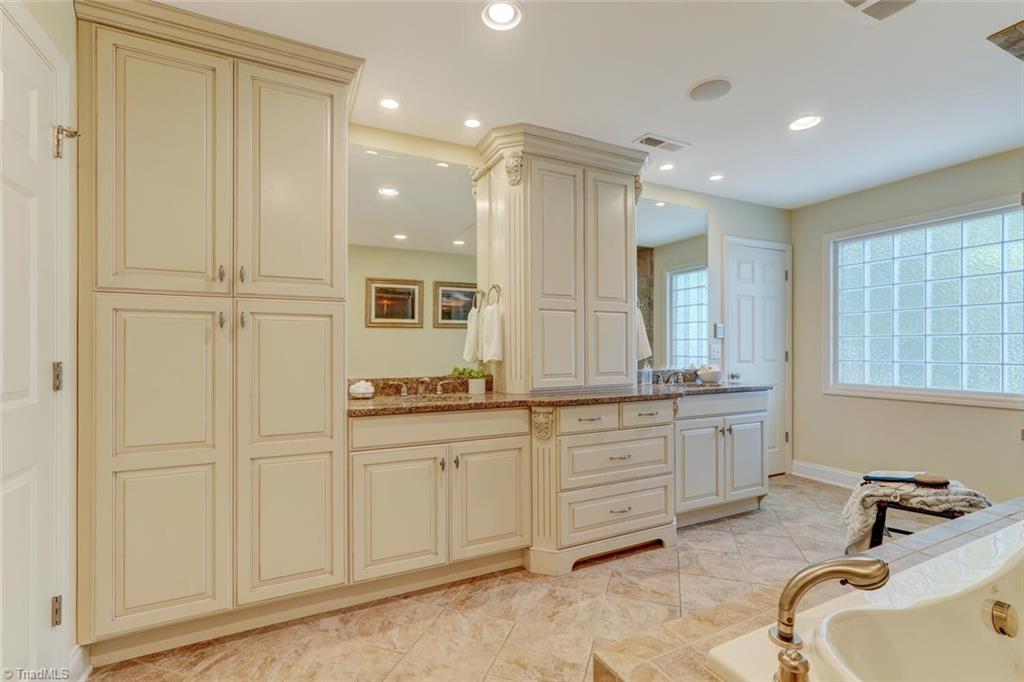 2307 Danbury Road, Greensboro, North Carolina image 27
