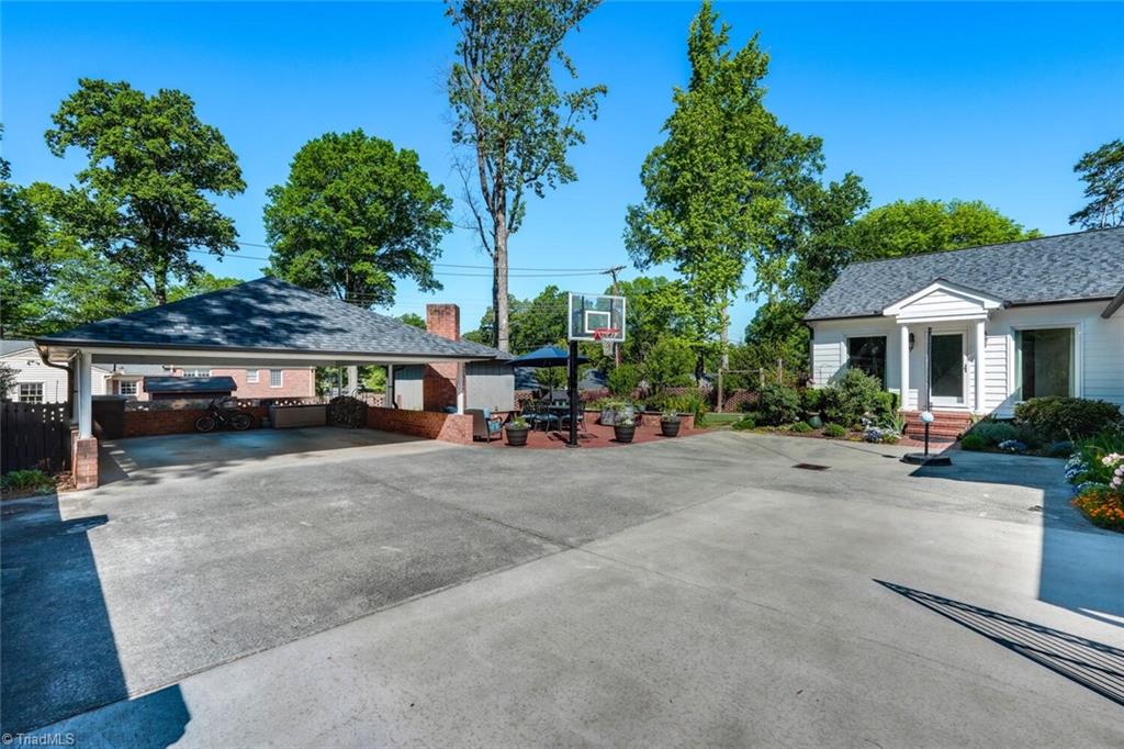2307 Danbury Road, Greensboro, North Carolina image 40