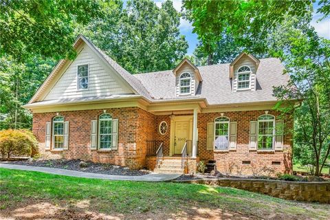 Homes For Sale - 8300 Trottington Road<br/> Stokesdale, NC 27357