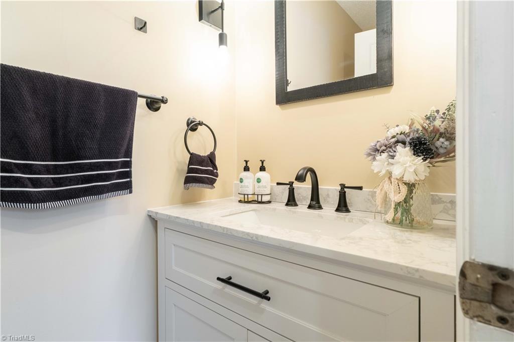7990 Styers Ferry Road, Clemmons, North Carolina image 34