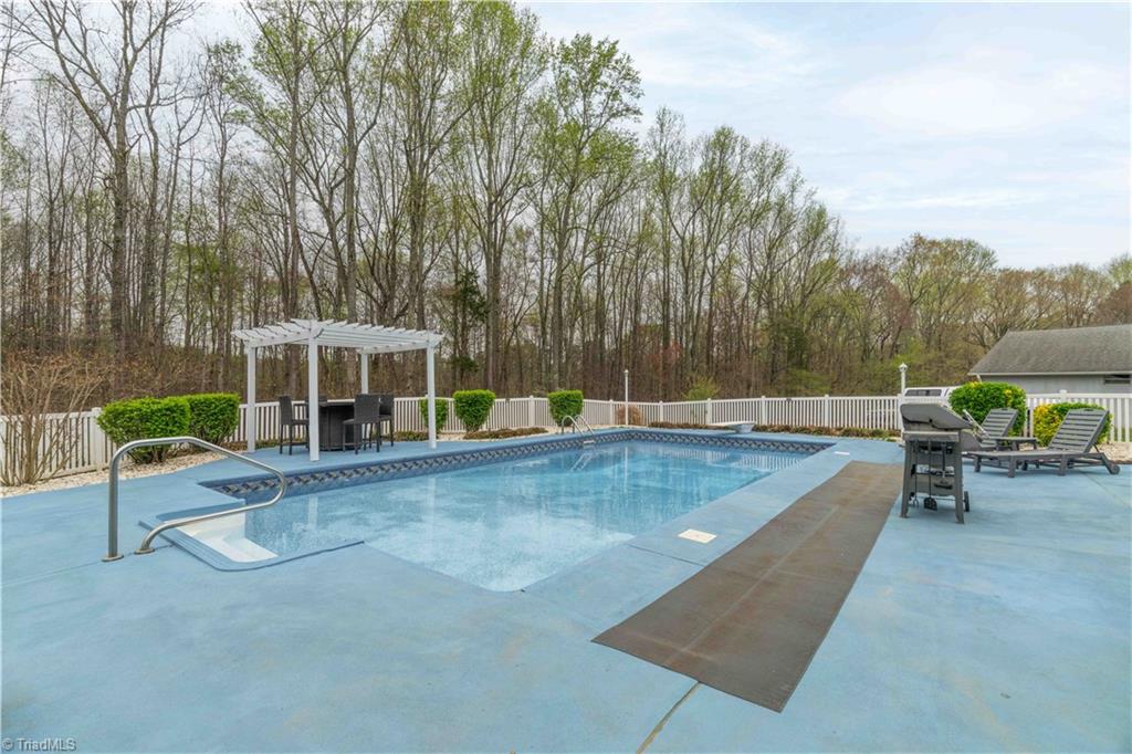 7990 Styers Ferry Road, Clemmons, North Carolina image 43