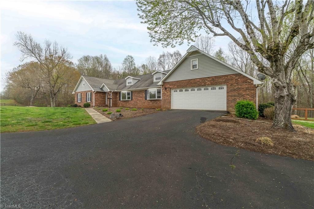 7990 Styers Ferry Road, Clemmons, North Carolina image 3